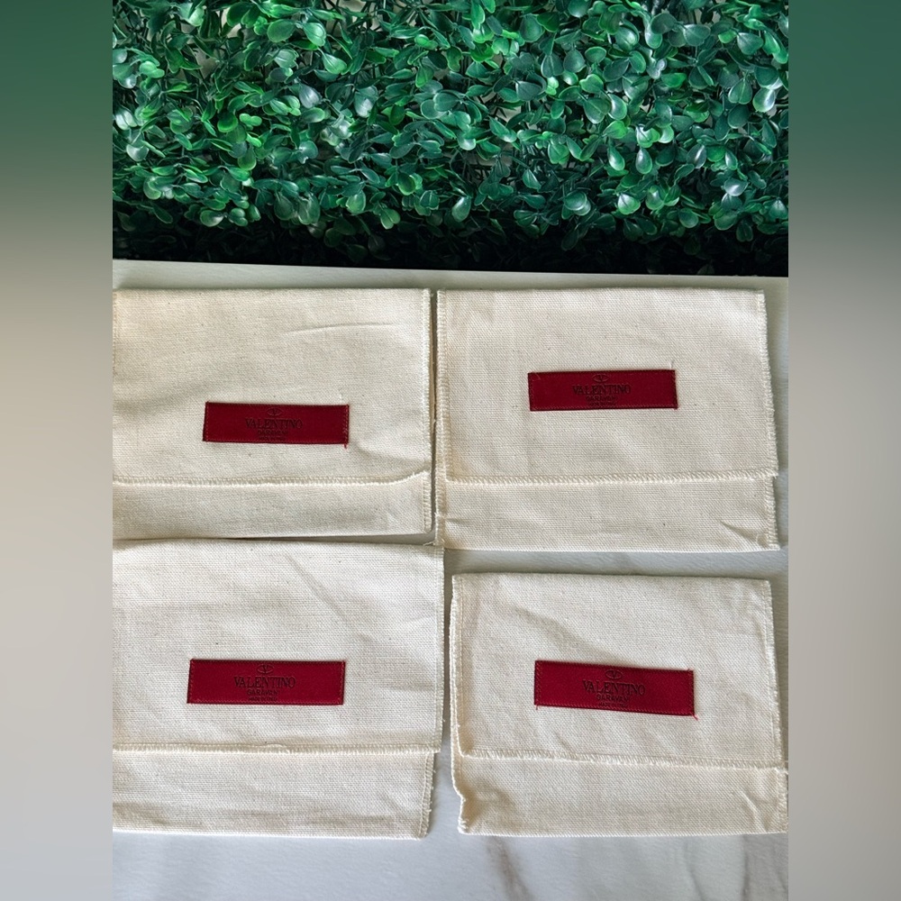 Valentino Garavani Canvas Dust Bags — Cream with Red Logo Set of 4